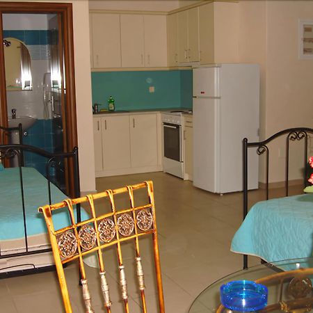 Loukia Apartments Artemonas エクステリア 写真