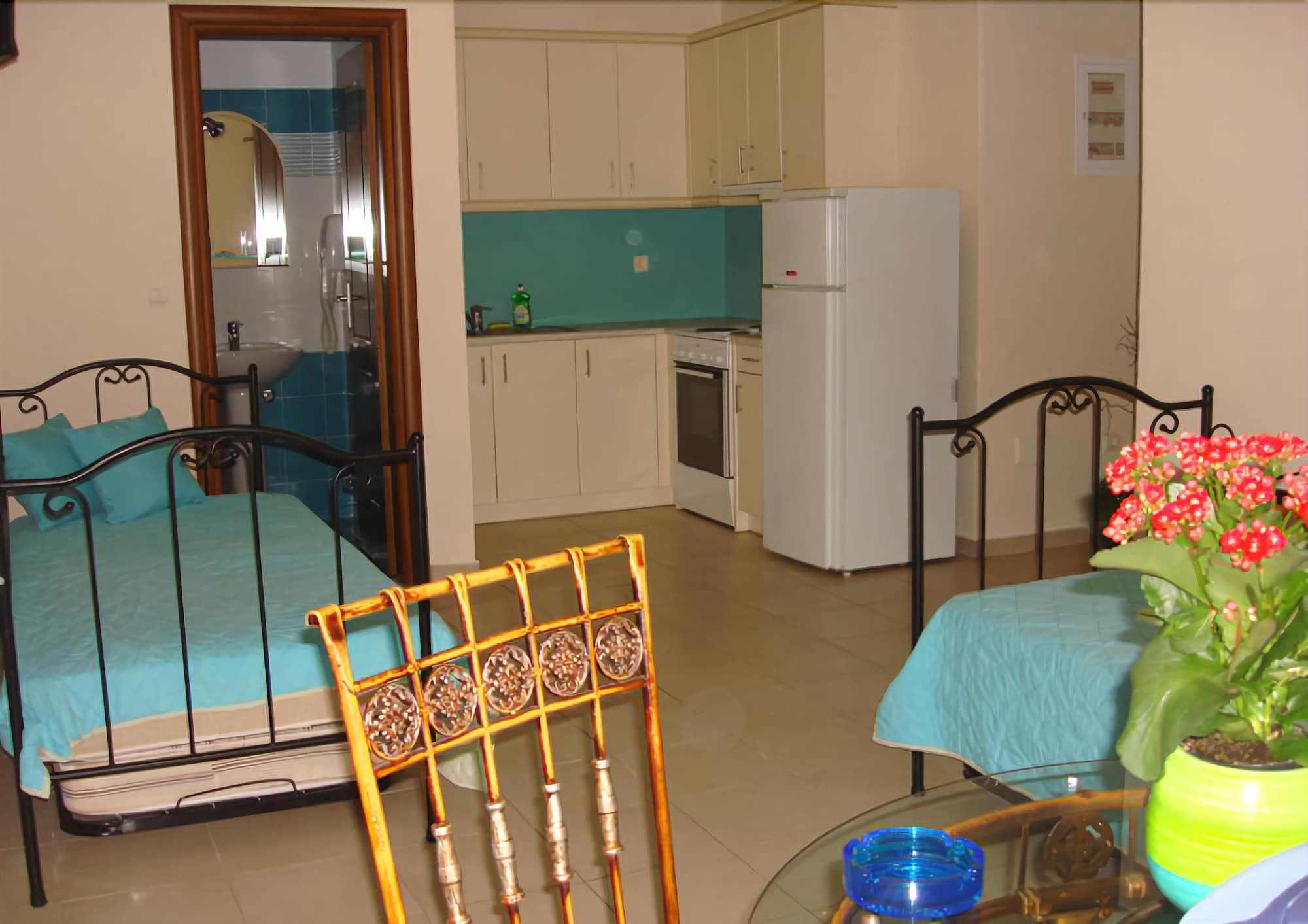 Loukia Apartments Artemonas エクステリア 写真